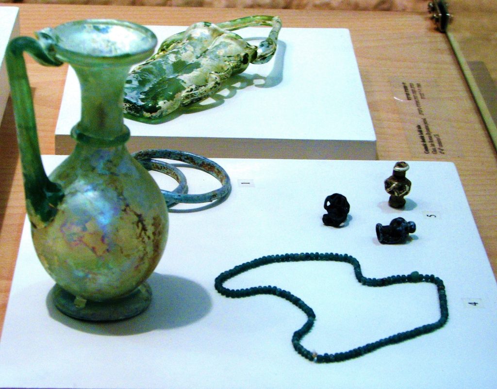 Glass-Production-in-the-Ancient-World-Items