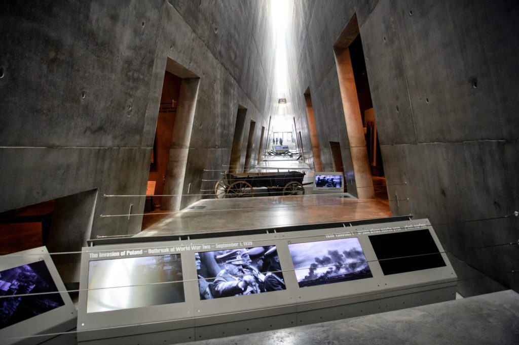 Yad Vashem - New Museum 