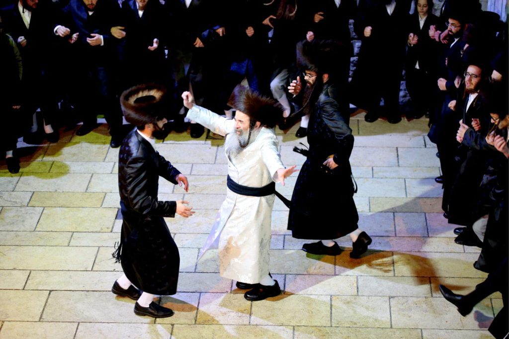 Mea Shearim - Jewish Men Dance