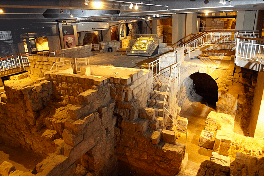 Herodian Quarter - View