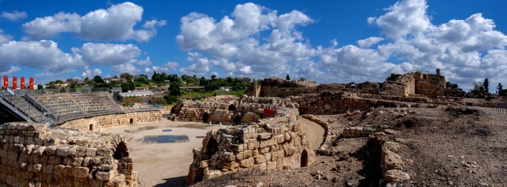 Judean Hills Tour - Beit Guvrin Amphitheatre