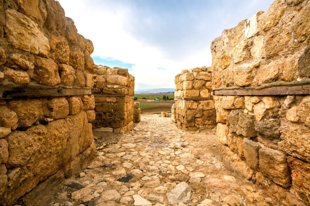 Jezreel-Valley-Bible-Tour-Megiddo-Bronze-Gate