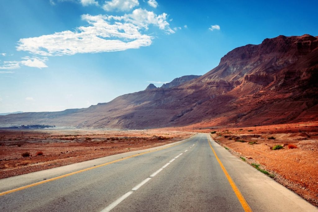 Best-Road-Trip-in-Israel-Judean-Desert