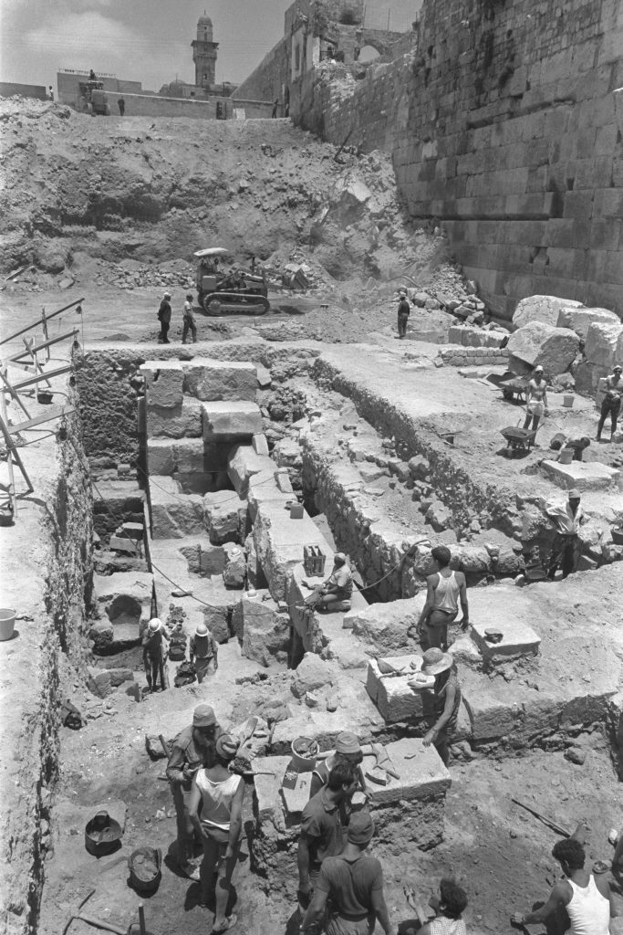 Davidson-Center-Excavations-Under-Robinsons-Arch-1969