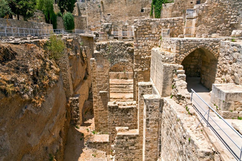 Touring-Mt-Olives-and-Old-City-Jerusalem-pool-of-bethesda