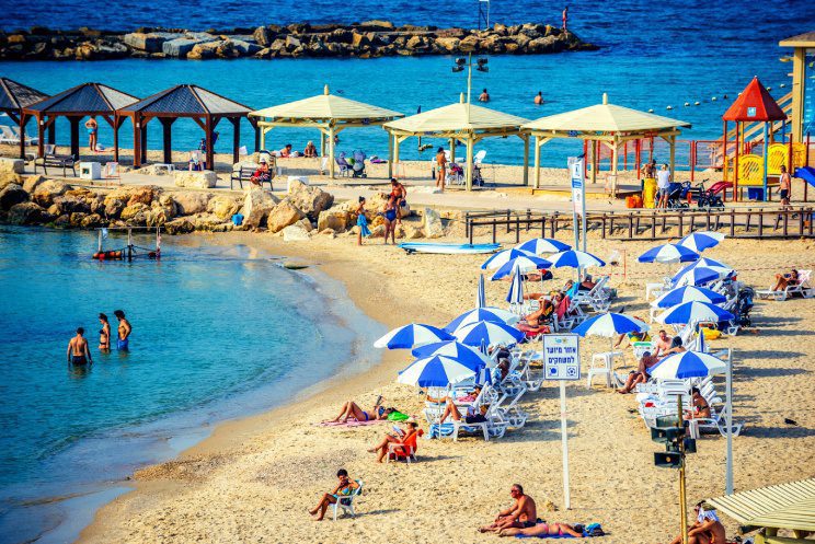 Best-Beaches-in-Tel-Aviv-Gordon-Beach
