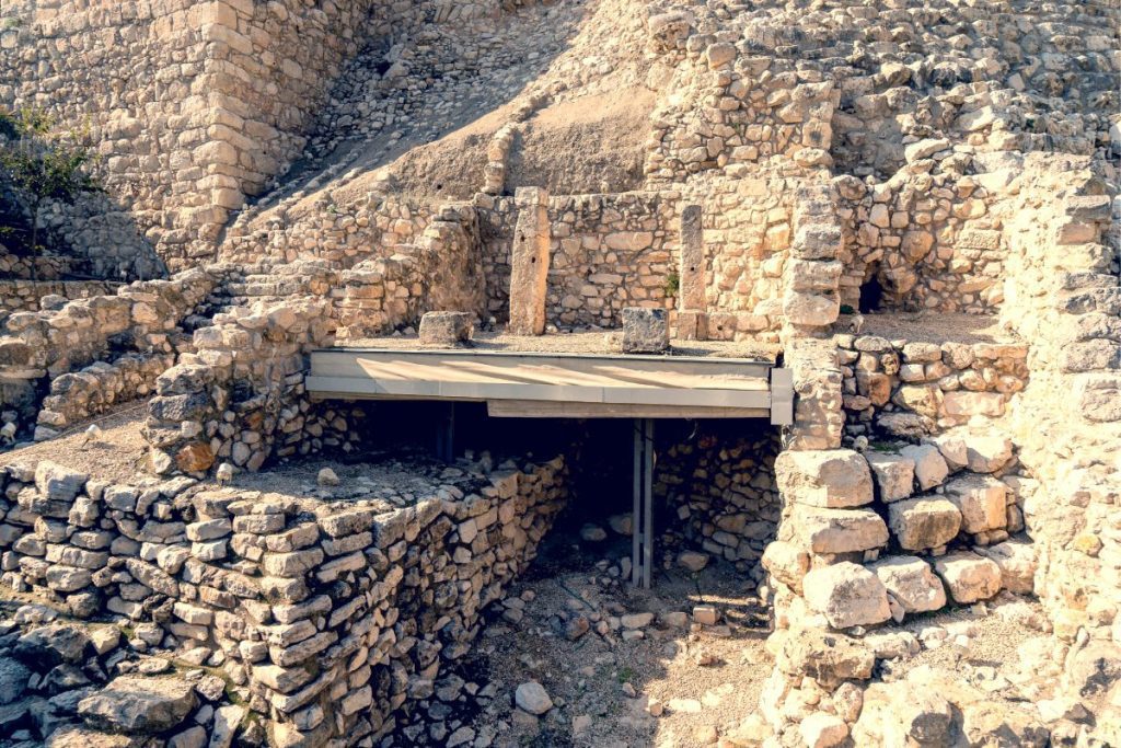 Excavations-at-the-City-of-David-Four-Rooms-House
