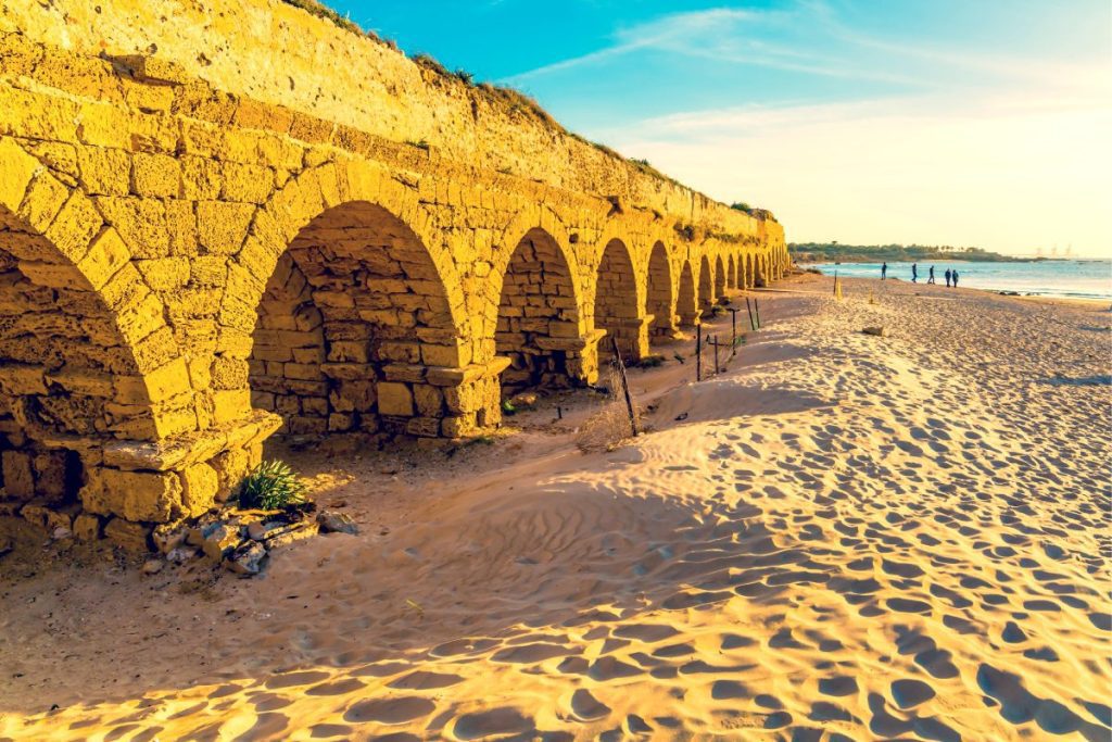 The-Aqueduct-at-Caesarea
