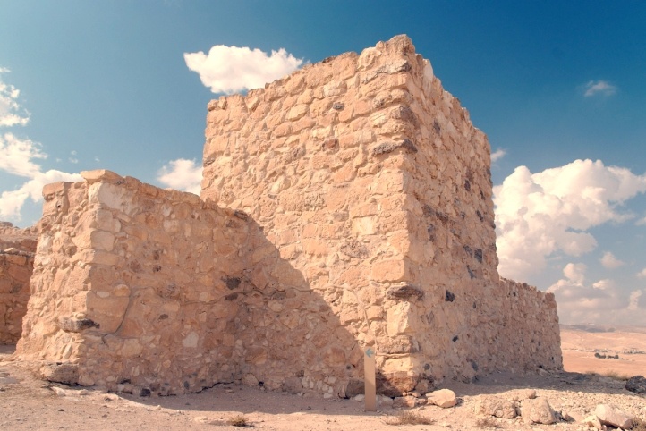 Israel Archaeological Seven Day Tour - Tel Arad (2)