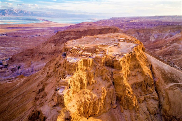 The-Romans-At-Masada-Masada-and-the-Jewish-Revolt