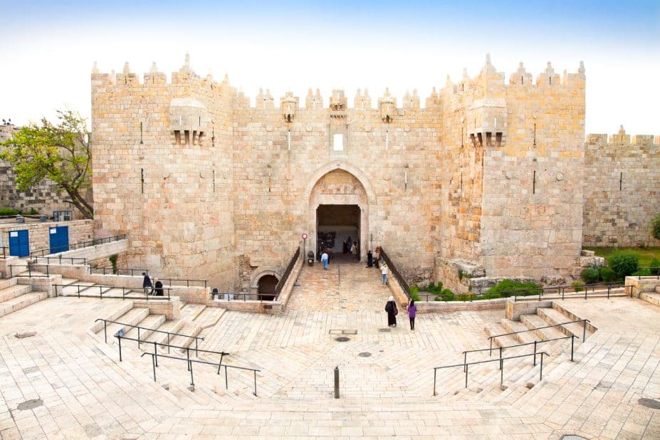 Gates-of-the-Old-City-of-Jerusalem-Damascus-Gate-2