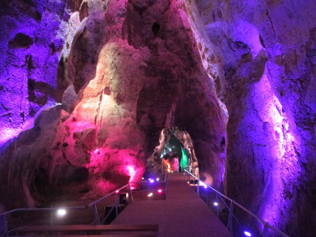 Nahal-Mearot-Nature-Reserve-El-Wad-Cave