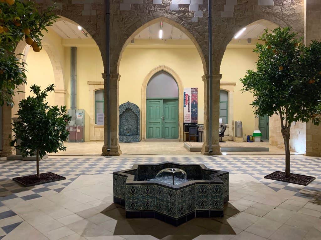 Museum of Islamic and Near Eastern Cultures - Fountain

